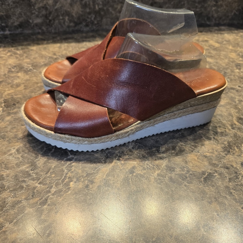 Bertuchi‎ made in Spain leather brown wedge sandals Sz 40/US 9